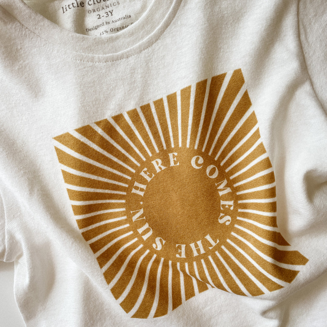 Here Comes the Sun Tee in Hemp & Organic Cotton / Organic Cotton