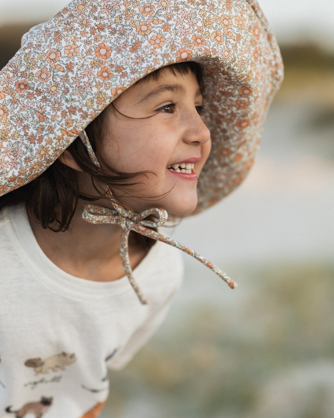 Ditsy Floral Floppy Sun Hat – 100% Linen, Wide Brim, Adjustable Fit