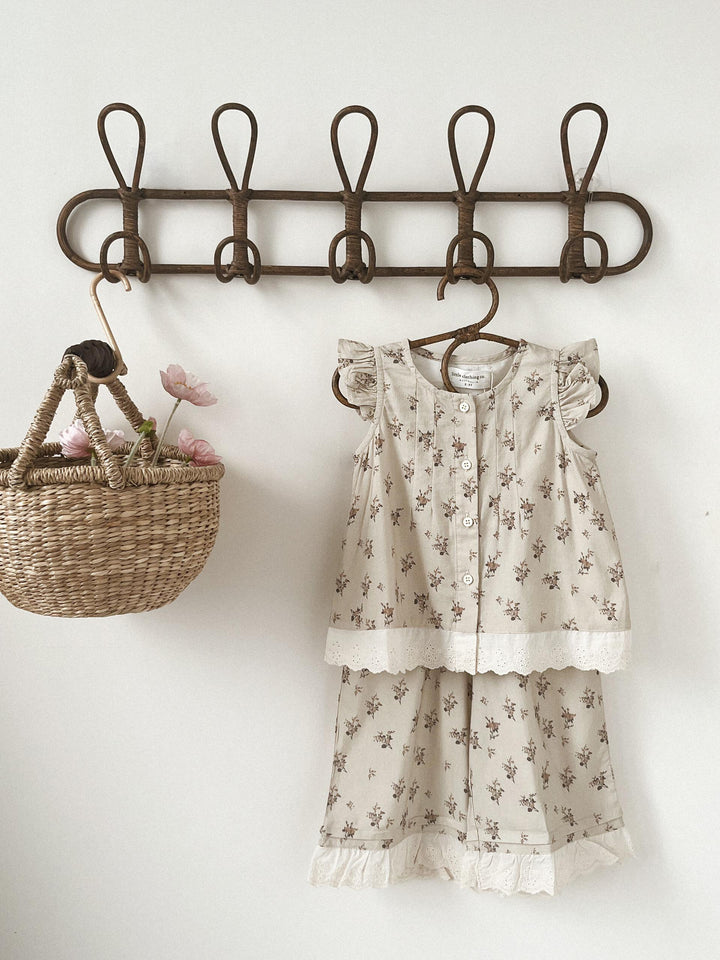 Meadow Dreams Blouse & Pants Set — Vintage-Inspired Floral Two-Piece