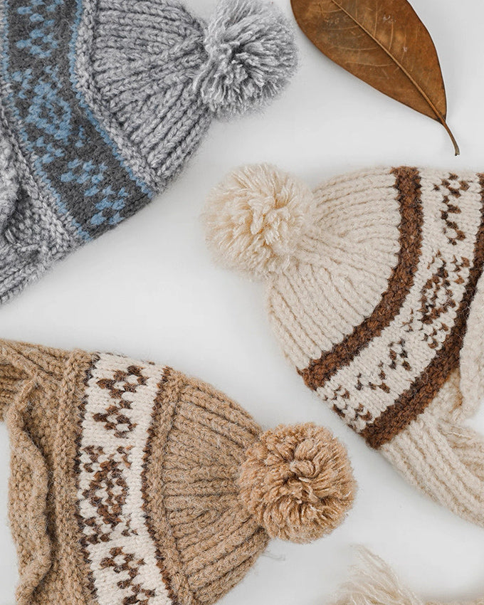 Classic Pom Pom Knit Beanie Free Size