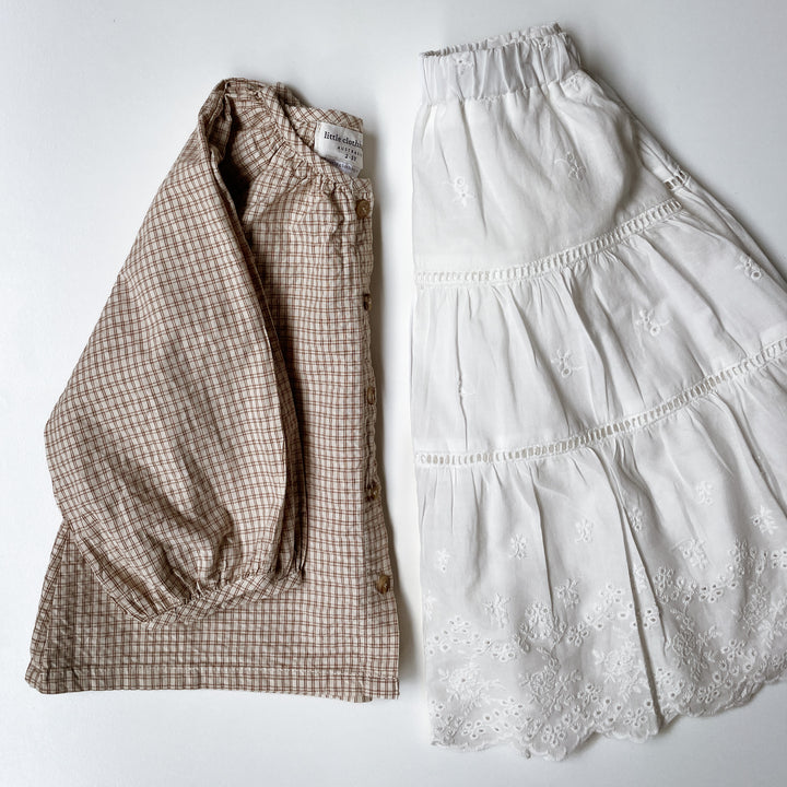 The Pretty in White Garden Skirt