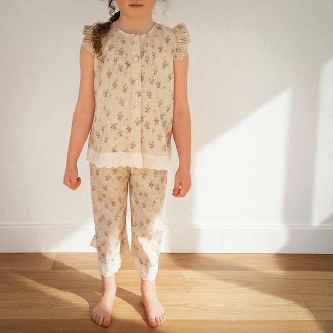 Meadow Dreams Blouse & Pants Set — Vintage-Inspired Floral Two-Piece