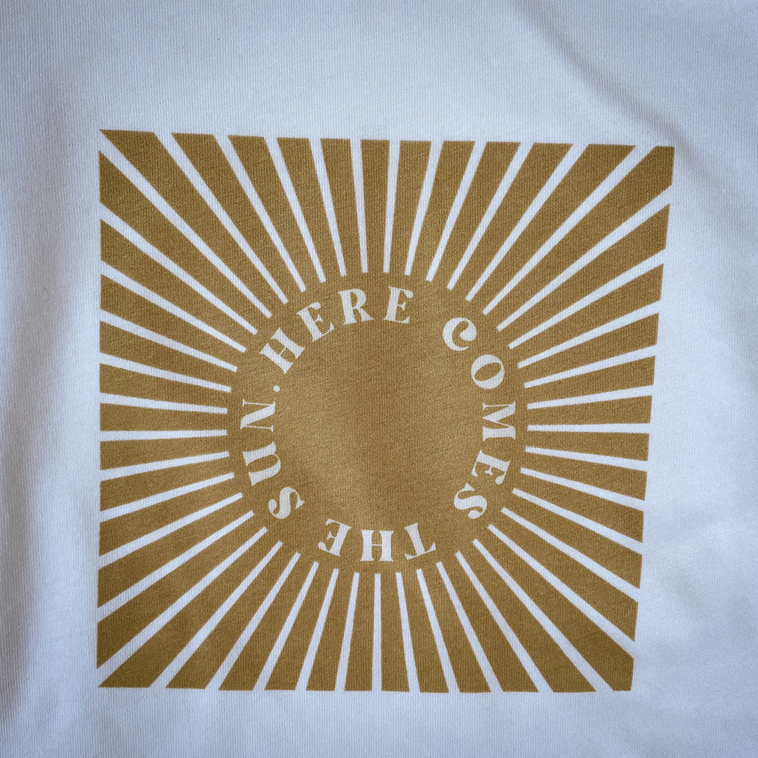 Here Comes the Sun Tee in Hemp & Organic Cotton / Organic Cotton