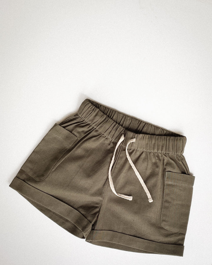 The Summer Days Linen Shorts in Earth Green