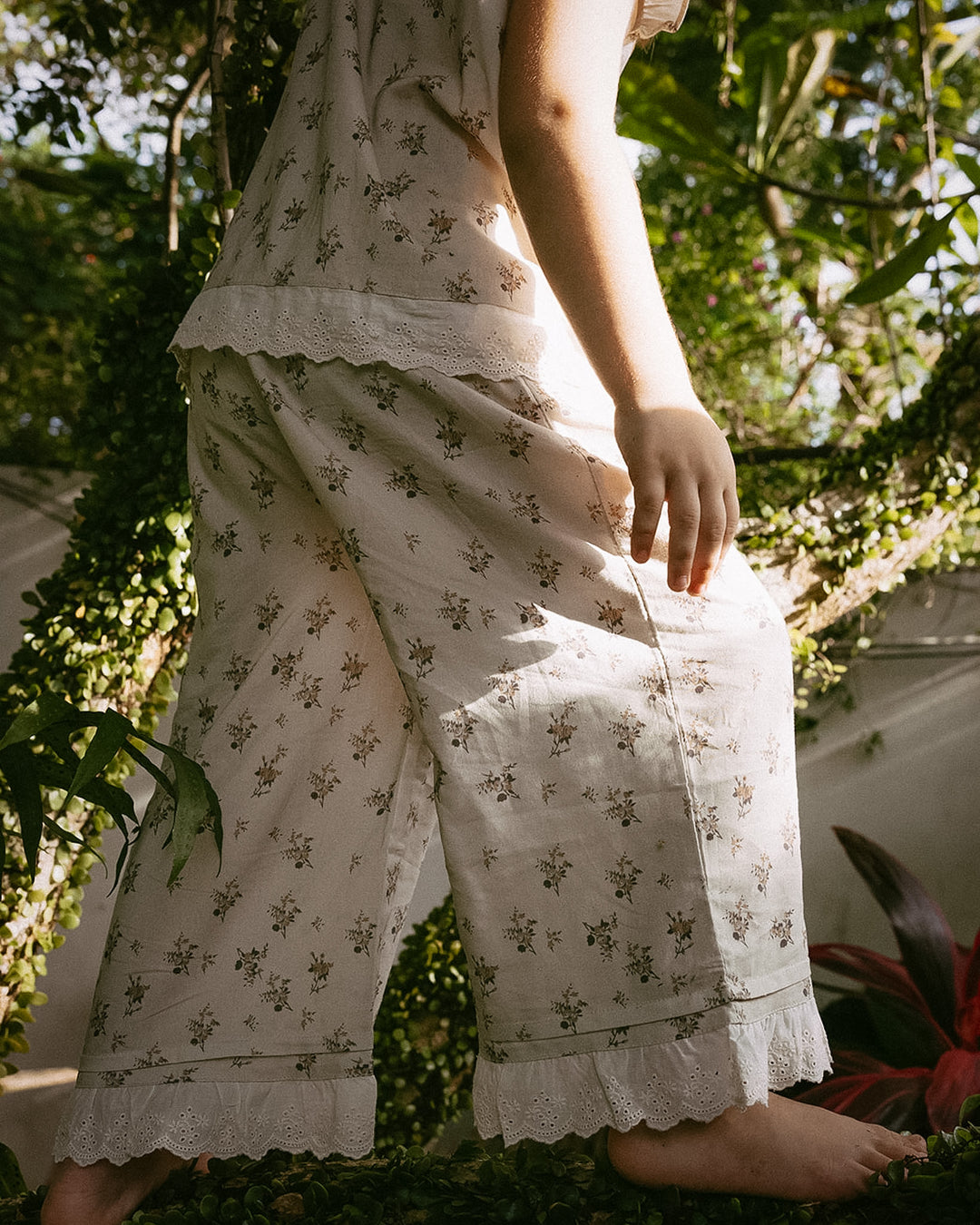Meadow Dreams Blouse & Pants Set — Vintage-Inspired Floral Two-Piece