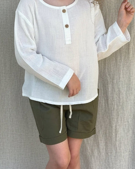 The Summer Days Linen Shorts in Earth Green