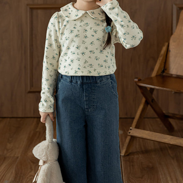 Darling Floral Top with Doll Collar