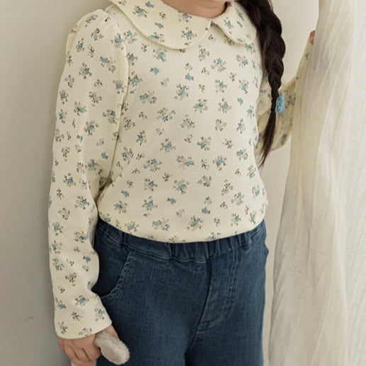 Darling Floral Top with Doll Collar
