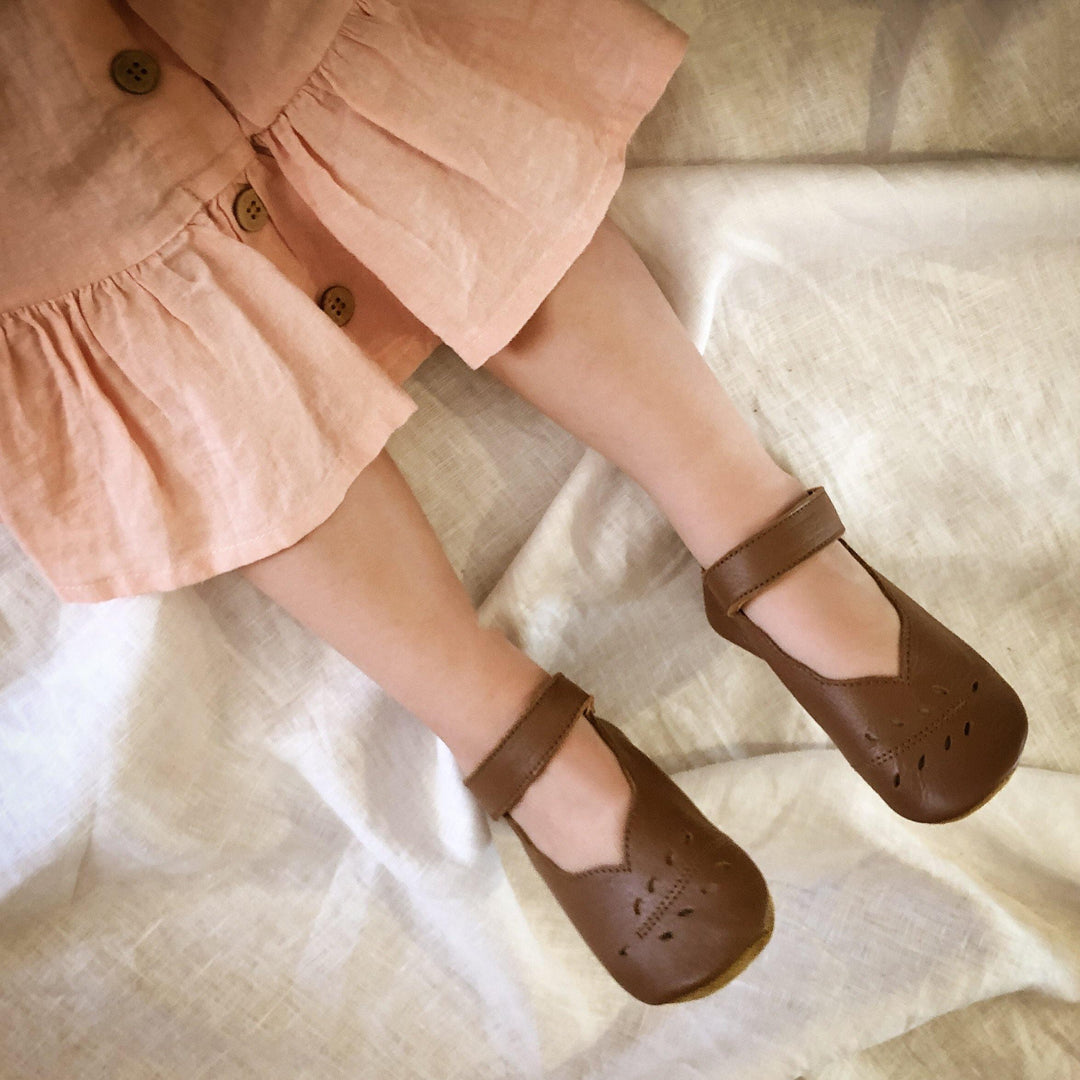 Handmade Mary Jane Soft Sole Shoes with Leaf Detailing. 100% Leather - littleclothingco