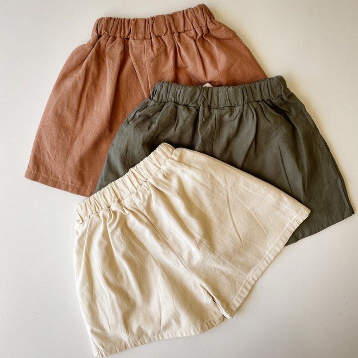 Relaxed Fit Summer Shorts in Linen/Cotton Blend